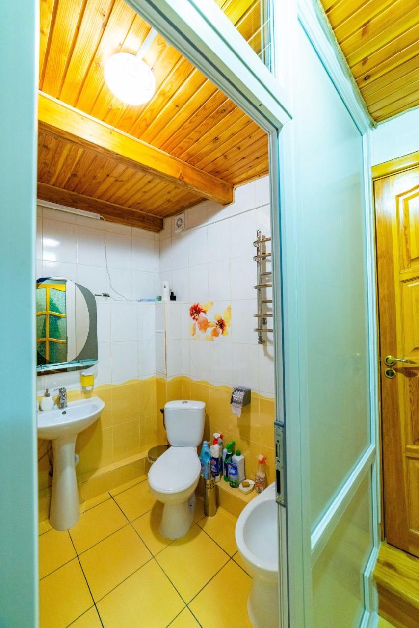 Хостел Галіція Kolomiya Buitenkant foto