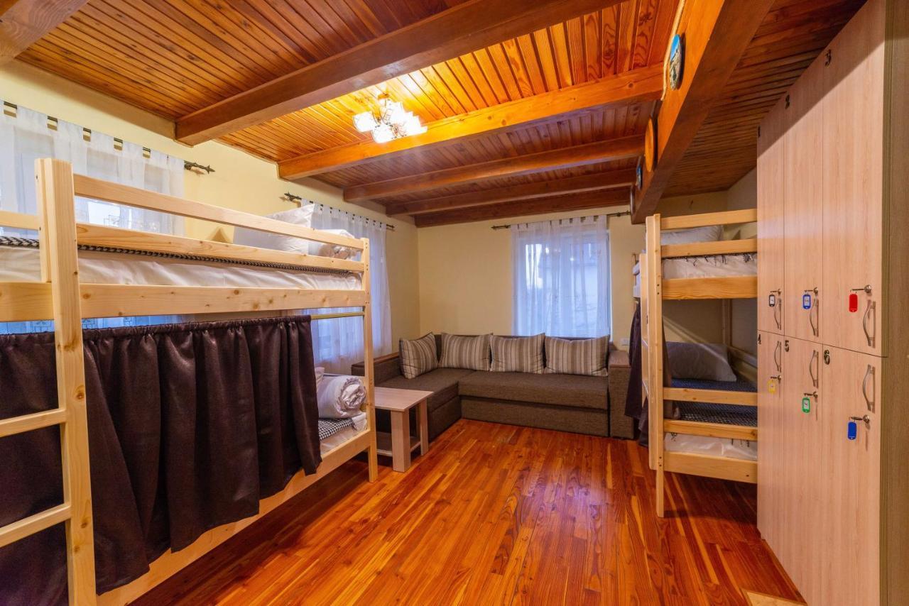 Хостел Галіція Kolomiya Buitenkant foto